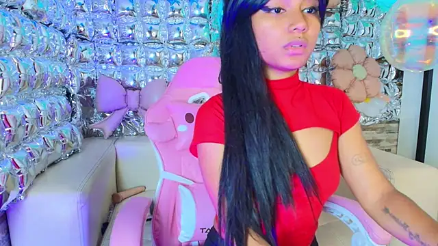 Snapshot of candy-paris chatting on 06/10/26, 02:49 candy-paris online show from 06/10/26, 02:49
