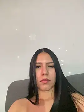 Snapshot of IsabelaRivers chatting on 06/11/26, 12:43 IsabelaRivers online show from 06/11/26, 12:43