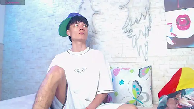 Snapshot of Alex_latino_ chatting on 04/02/26, 12:30 Alex latino online show from 04/02/26, 12:30