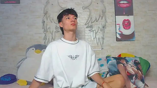 Snapshot of Alex_latino_ chatting on 04/02/26, 09:34 Alex latino online show from 04/02/26, 09:34