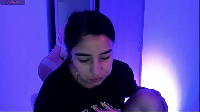 ISABELFORYOU03 online show from 04/17/26, 10:57