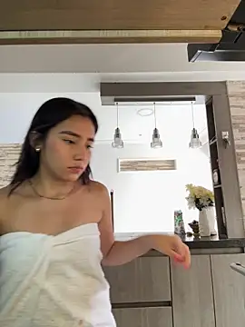 ISABELFORYOU03 online show from 04/18/26, 07:07