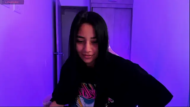 ISABELFORYOU03 online show from 04/23/26, 11:18
