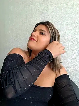 Mia 80 online show from 04/07/26, 07:14