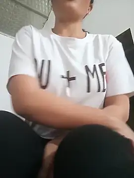 Snapshot of anhhuyen1 chatting on 04/02/26, 11:46 anhhuyen1 online show from 04/02/26, 11:46