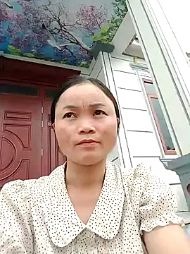 Snapshot of Tieuvy122 chatting on 04/02/26, 05:16 Tieuvy122 online show from 04/02/26, 05:16