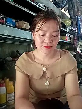 Snapshot of Baohong11 chatting on 04/04/26, 03:38 Baohong11 online show from 04/04/26, 03:38