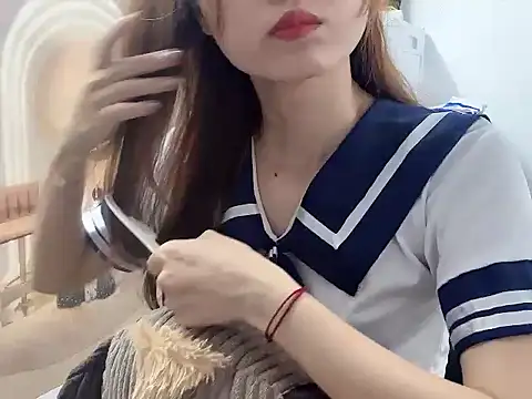 Snapshot of ___Nami___ chatting on 04/17/26, 12:24 Nami online show from 04/17/26, 12:24