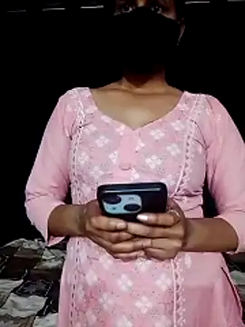 Snapshot of Kalpna_bhabhi chatting on 04/02/26, 06:22 Kalpna bhabhi online show from 04/02/26, 06:22