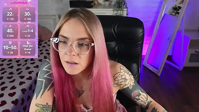 Snapshot of TerryMorris chatting on 04/02/26, 06:44 TerryMorris online show from 04/02/26, 06:44