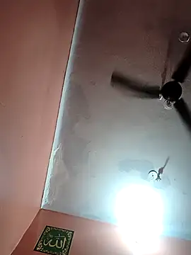 Snapshot of zoya_khan_786786 chatting on 04/04/26, 09:29 zoya khan 786786 online show from 04/04/26, 09:29