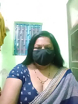 Snapshot of PINKI_024 chatting on 05/15/26, 05:14 PINKI 024 online show from 05/15/26, 05:14