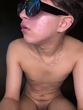 Snapshot of Baby_face8 chatting on 04/06/26, 04:46 Baby face8 online show from 04/06/26, 04:46