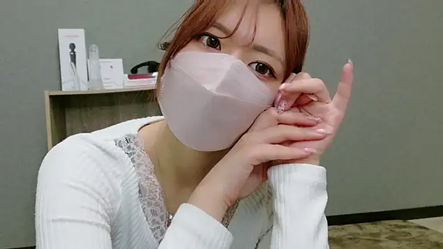 Snapshot of YUA_0425 chatting on 06/11/26, 04:32 YUA 0425 online show from 06/11/26, 04:32