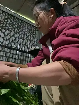 Huonglyna online show from 05/09/26, 06:51
