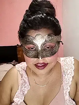 Maskedcurves online show from 05/02/26, 04:12