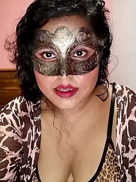 Maskedcurves online show from 06/06/26, 02:11