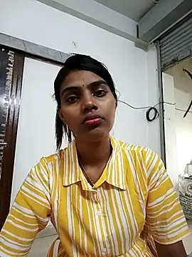 Snapshot of your_darling577 chatting on 04/04/26, 08:23 your darling577 online show from 04/04/26, 08:23