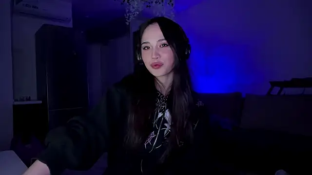 Snapshot of Elizabetswan chatting on 04/10/26, 09:30 Elizabetswan online show from 04/10/26, 09:30