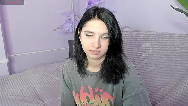 Snapshot of Kitty_Blondie chatting on 04/25/26, 02:47 Kitty Blondie online show from 04/25/26, 02:47
