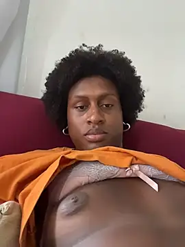 Snapshot of cremelyy chatting on 04/02/26, 05:43 cremelyy online show from 04/02/26, 05:43