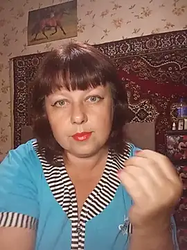 Snapshot of AuroKaria chatting on 06/14/26, 06:21 AuroKaria online show from 06/14/26, 06:21