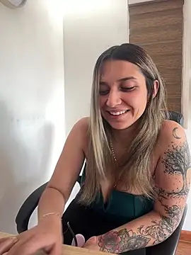 Isabella varella- online show from 05/06/26, 01:38