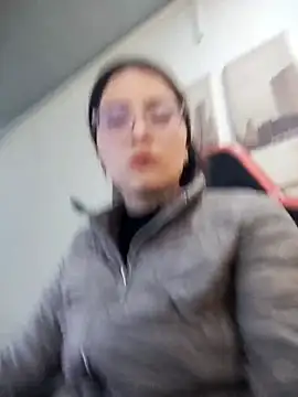 Snapshot of cute_mara chatting on 04/03/26, 01:09 cute mara online show from 04/03/26, 01:09