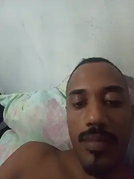 Snapshot of Gabriel28cm chatting on 08/06/26, 10:33 Gabriel28cm online show from 08/06/26, 10:33