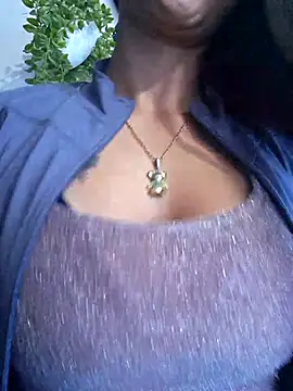 Snapshot of VALERY-94 chatting on 04/24/26, 12:07 VALERY-94 online show from 04/24/26, 12:07