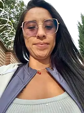 Snapshot of VALERY-94 chatting on 05/16/26, 12:04 VALERY-94 online show from 05/16/26, 12:04