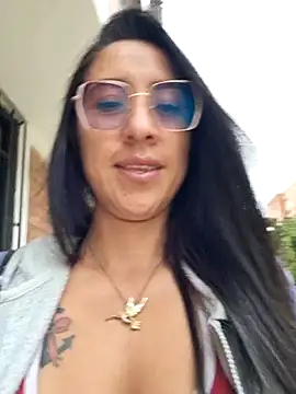 Snapshot of VALERY-94 chatting on 05/21/26, 12:12 VALERY-94 online show from 05/21/26, 12:12