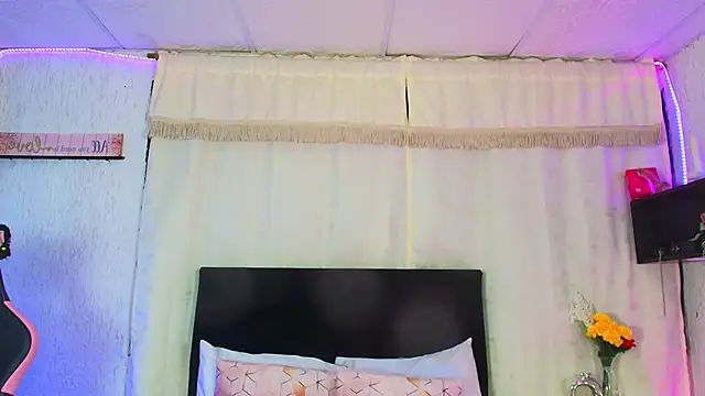 molly bick online show from 06/16/26, 06:49