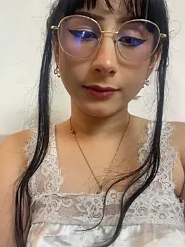 Snapshot of Miaa_HarperX_ chatting on 04/06/26, 10:44 Miaa HarperX online show from 04/06/26, 10:44