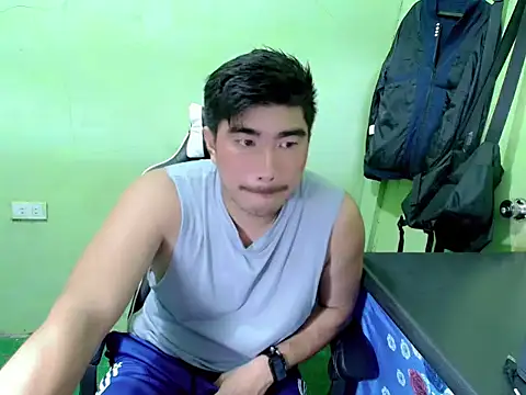 Snapshot of Hunkfireman chatting on 05/15/26, 11:12 Hunkfireman online show from 05/15/26, 11:12