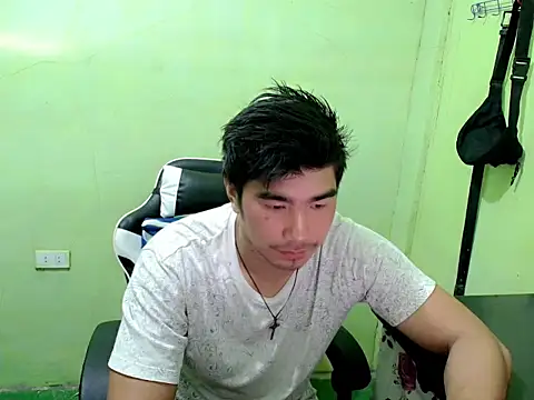 Snapshot of Hunkfireman chatting on 06/18/26, 11:31 Hunkfireman online show from 06/18/26, 11:31