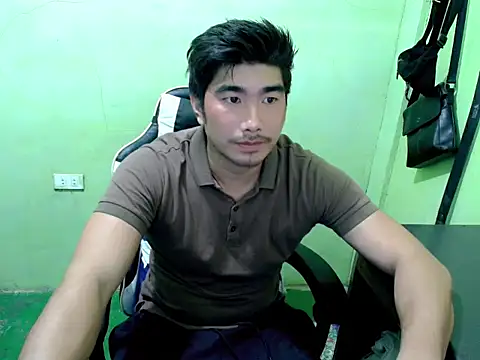 Snapshot of Hunkfireman chatting on 06/28/26, 01:44 Hunkfireman online show from 06/28/26, 01:44