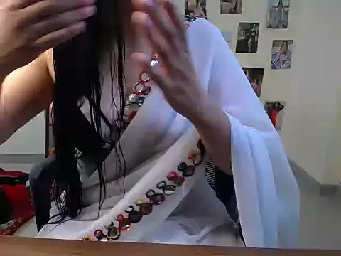 Snapshot of Kinky_babyy chatting on 06/05/26, 06:52 Kinky babyy online show from 06/05/26, 06:52