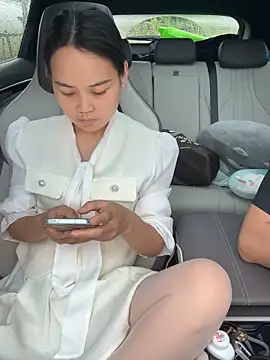 Snapshot of saosao-11 chatting on 05/17/26, 06:00 saosao-11 online show from 05/17/26, 06:00