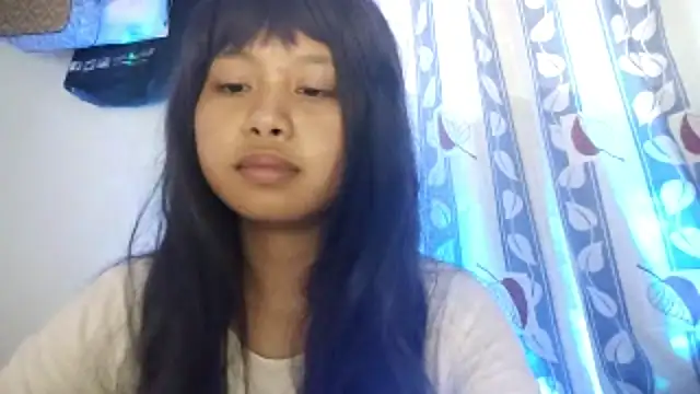 Snapshot of BethelScholnick chatting on 04/06/26, 01:23 BethelScholnick online show from 04/06/26, 01:23