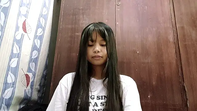 Snapshot of BethelScholnick chatting on 05/07/26, 05:35 BethelScholnick online show from 05/07/26, 05:35