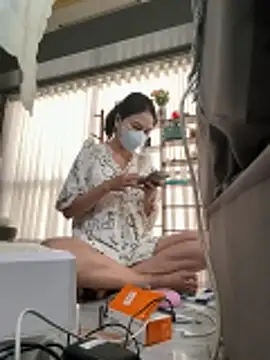 Snapshot of Blowy568 chatting on 04/03/26, 10:02 Blowy568 online show from 04/03/26, 10:02