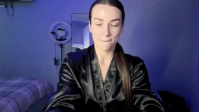 Kira  love1 online show from 06/09/26, 12:06