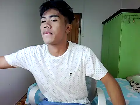 Snapshot of valerio_fernan chatting on 07/11/26, 11:39 valerio fernan online show from 07/11/26, 11:39