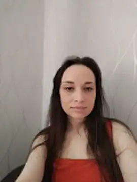 Snapshot of SusanGrant chatting on 04/04/26, 08:01 SusanGrant online show from 04/04/26, 08:01