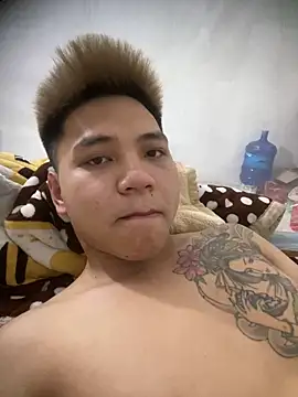 ahtaikk12345 online show from 04/04/26, 01:37