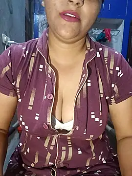 Snapshot of Riyashrma001 chatting on 04/05/26, 12:02 Riyashrma001 online show from 04/05/26, 12:02