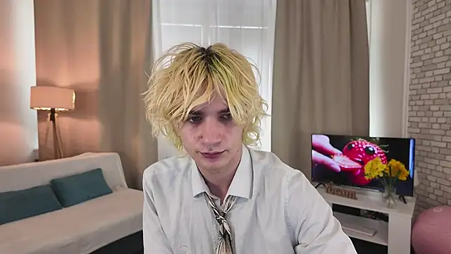 Snapshot of JameMilann chatting on 05/13/26, 01:08 JameMilann online show from 05/13/26, 01:08