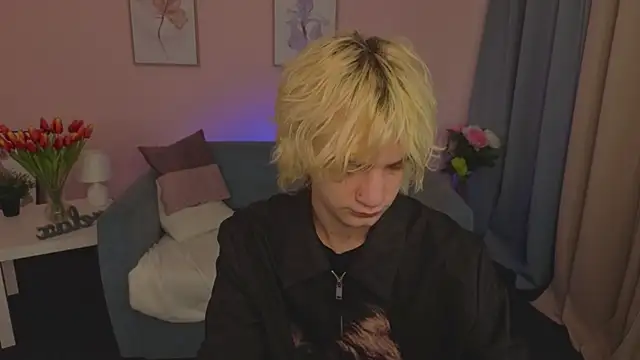 Snapshot of JameMilann chatting on 05/16/26, 06:10 JameMilann online show from 05/16/26, 06:10