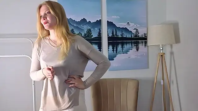 Snapshot of DelisaFroyd chatting on 04/04/26, 06:44 DelisaFroyd online show from 04/04/26, 06:44